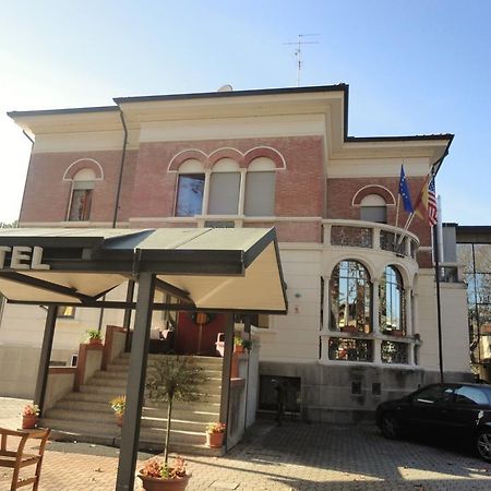 Hotel Villa Reale Argenta Экстерьер фото